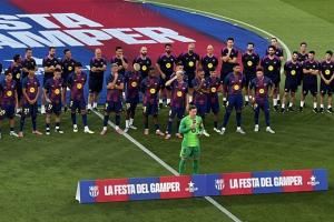 世体：目前特狮和霍安-加西亚都穿巴萨1号球衣，西甲首轮时将明确