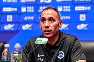 穆尼奥斯：下半场10打11反而更有进攻性，希望以后都踢出这种水平